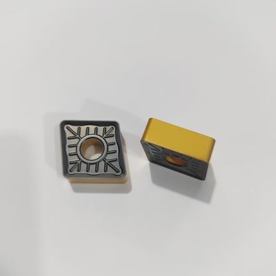 Harga bagus Cast Iron Roughing CNMG250924ZH-1-M-SCT09A Sisipan Pembubutan Karbida dengan Lapisan Dua Warna on line